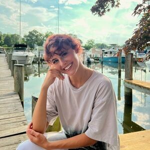 Meet your Posher, Chloé